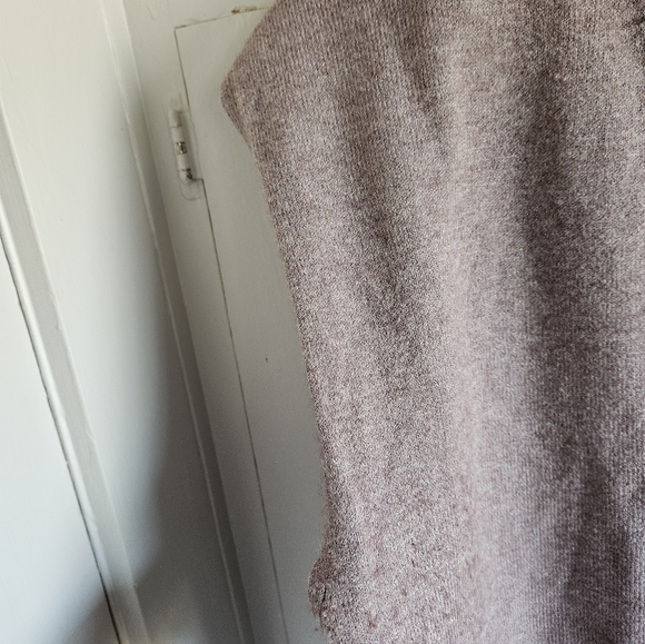 Light Lavender sleeveless sweater with sparkly collar Size 2X - Picture 4 of 9